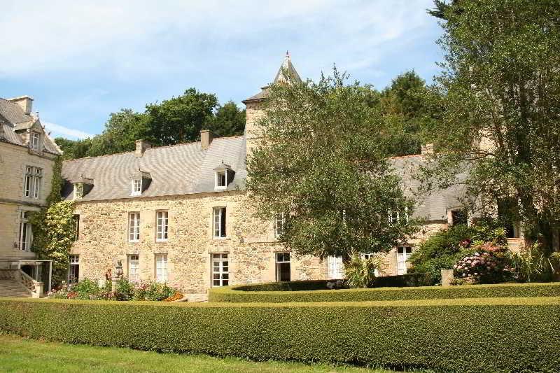 Hotel Chateau Du Val Hillion Bagian luar foto